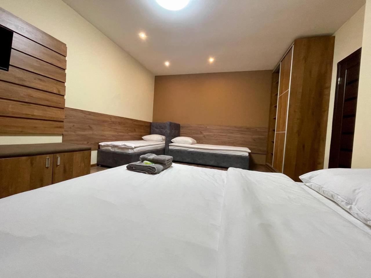 Apartments In Uzhgorod For You. Esterno foto