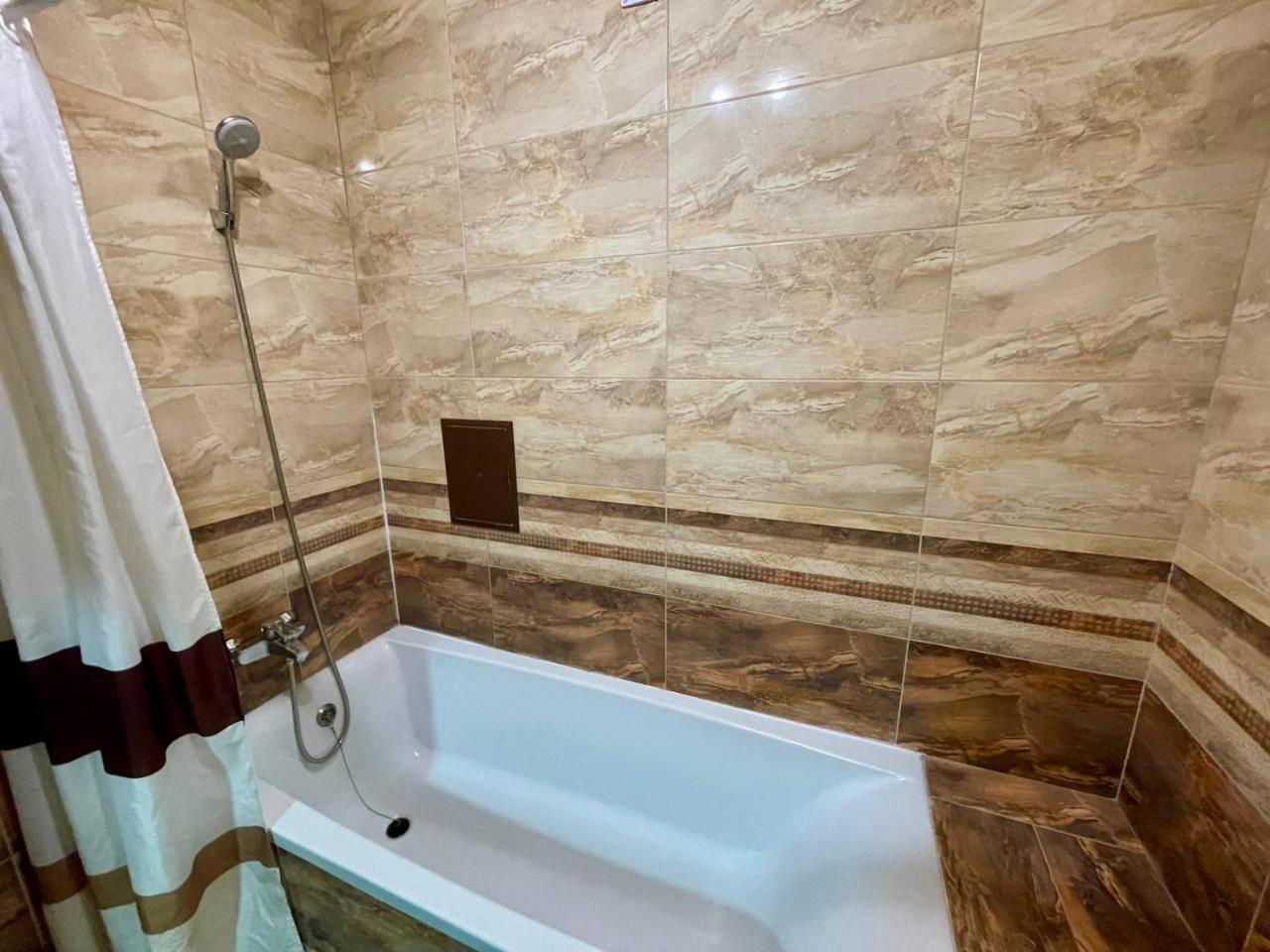 Apartments In Uzhgorod For You. Esterno foto